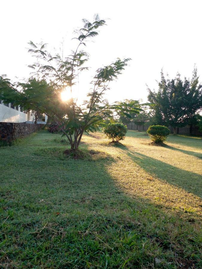 Kisumu Country Club Hotel Exterior photo